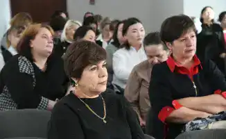 В Астане прошла встреча родителей школьников по вопросам правовой грамотности в рамках месячника 'Закон и порядок'