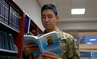 Солдат-полиглот из Национального университета обороны освоил пять языков и побывал в 20 странах