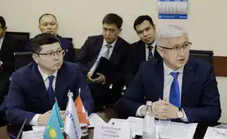 Международное сотрудничество в производстве пассажирских вагонов: депутаты Сената и министерства Казахстана ознакомились с новыми технологиями в Астане