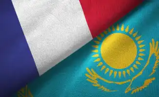 Казахстан и Франция подписали соглашение о передаче нелегальных мигрантов на родину: ратификация Сената 22 января