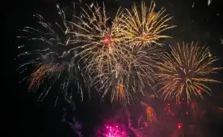 Поздравление Президента и салюты: как казахстанцы встречали 2026-й в городах страны
