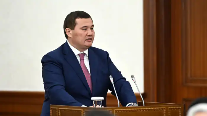 Токаев отмечает успехи акима Кызылординской области, что может привести к усилению местного самоуправления и повышению доверия к власти Актобе