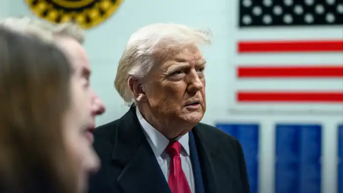 Трамп угрожает 'большими проблемами' премьеру Гренландии после его заявления о независимости острова Актобе