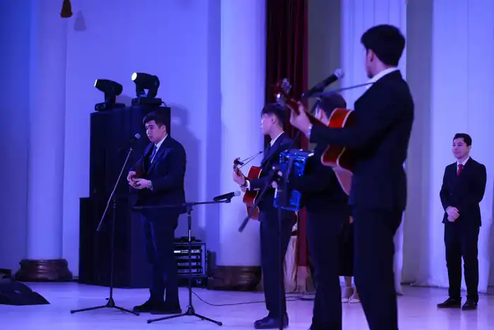 «Серебряный университет»: в Актобе начался учебный сезон для граждан старше 50 лет (2)