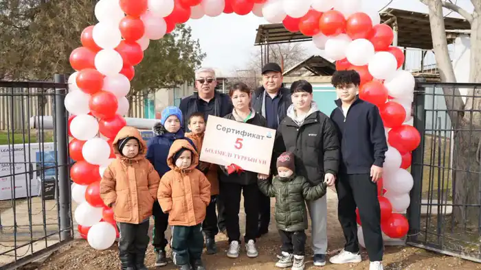 Шардара отмечает победу чемпиона армрестлинга Актобе