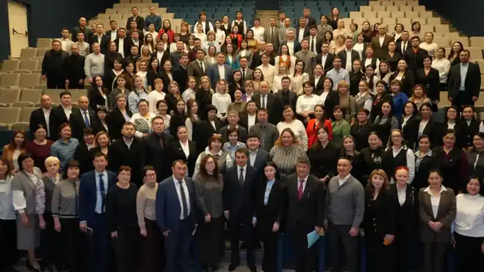 В Карагандинской области запущен проект 'Болашақ басшы' для подготовки будущих руководителей школ Актобе