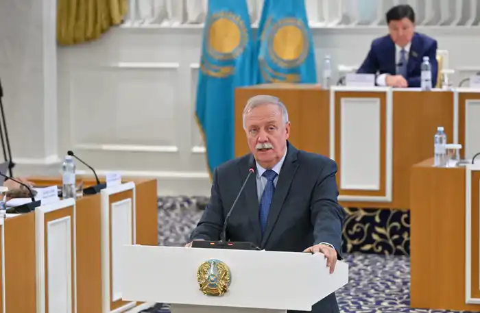 Профессор Виктор Малиновский на заседании Комиссии по Конституционной реформе: международные договоры остаются частью права Казахстана Актобе