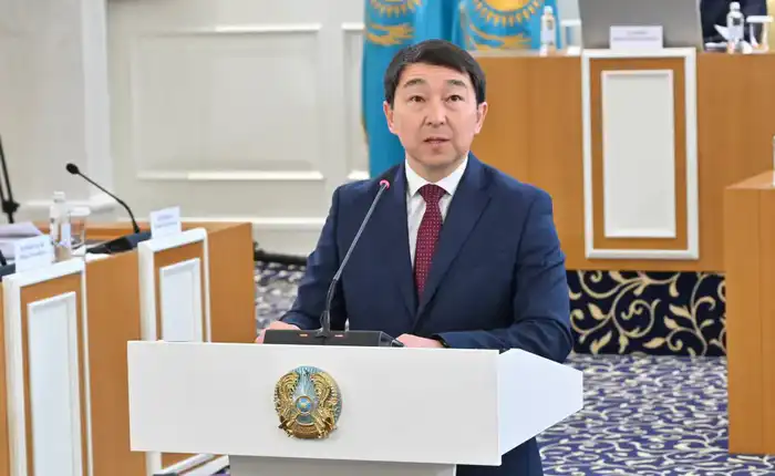 Конституционная комиссия Казахстана закрепила тенге как национальную валюту в новом проекте Основного закона Актобе