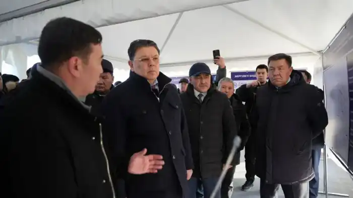 Лимиты водопользования, строительство водохранилищ, поддержка сельского предпринимательства: Канат Бозумбаев посетил область Жетісу (7)