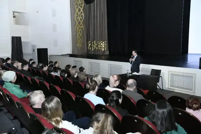 В Астане обсудили ключевые моменты новой Конституции с работниками культуры Актобе