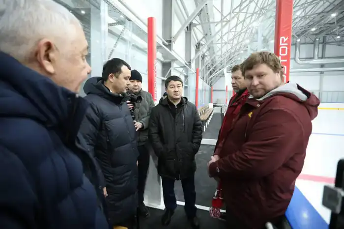 Нурдаулет Килыбай ознакомился с ходом строительства нового ледового дворца в Актау (2)