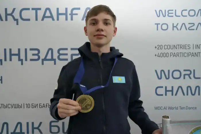 Спортсмены вернулись с чемпионата мира по шорт-треку: Богдан Вехов установил мировой рекорд и завоевал бронзу, Нурия Алпысбай также награждена Актобе