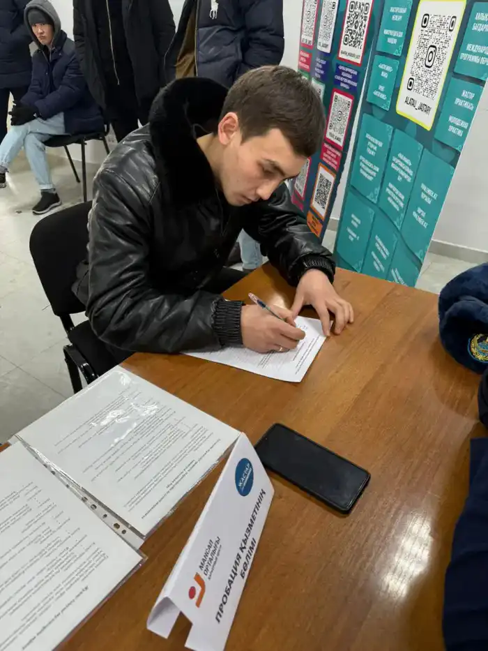 Ярмарка вакансий в Алатау: 3 человека нашли работу, 8 получили направления Актобе