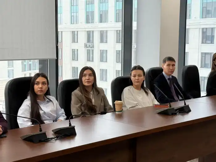 Республиканские молодежные организации поддержали проект новой Конституции (2)