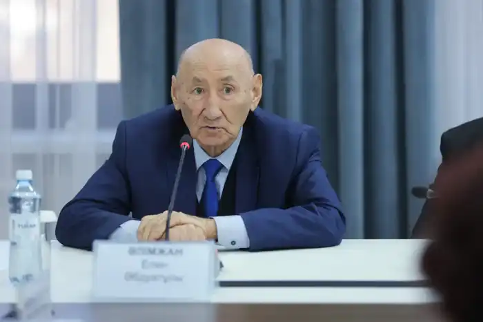 Ербол Карашукеев обсудил новую Конституцию Казахстана с представителями творческой интеллигенции Актобе