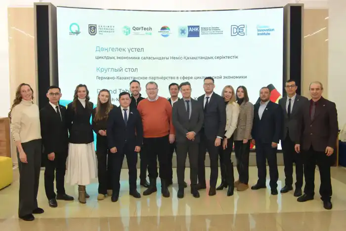 В КарТУ презентовали малую биогазовую установку для образовательной и научной работы (6)