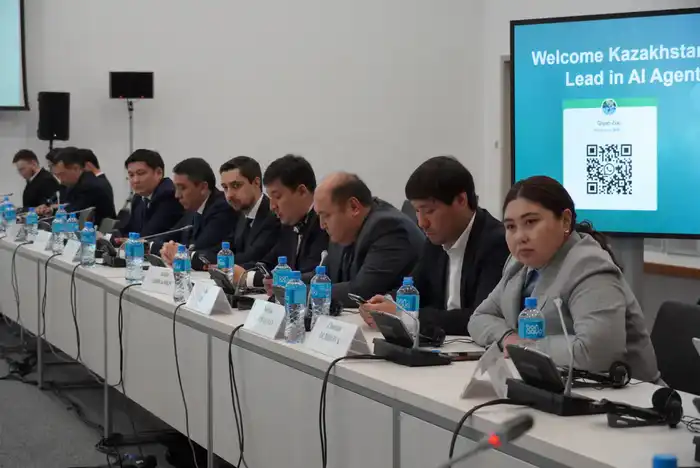 Обсудили внедрение агентных ИИ-систем в госуправление и экономику (5)