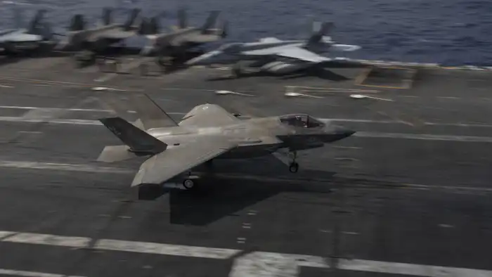 Иранский дрон сбит: Авианосец USS Lincoln в опасности? Актобе
