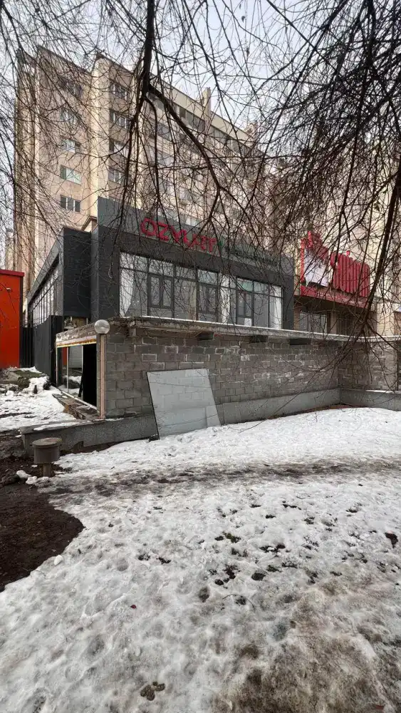 В Алматы снесли незаконную пристройку в Аксай-5 без разрешений Актобе