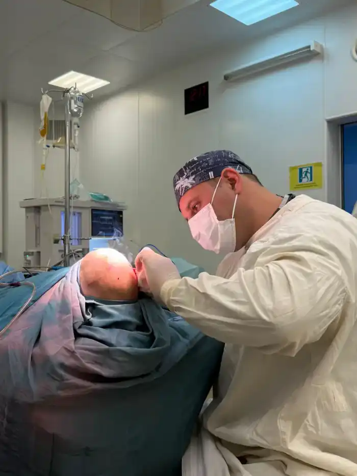 Успешное проведение сложной нейрохирургической операции при редкой патологии в Таразе Актобе