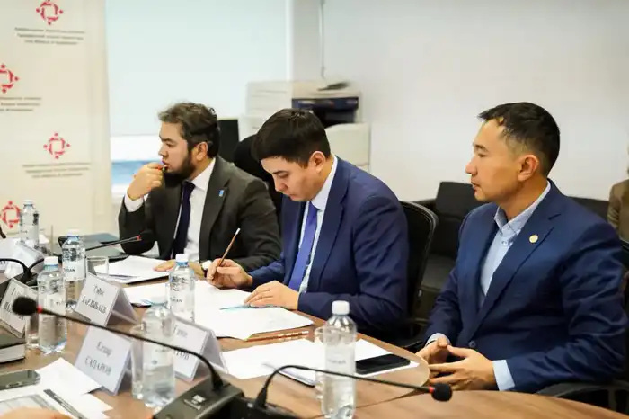 Обсуждение конституционных реформ и роли гражданского сектора на заседании Общественного совета Актобе