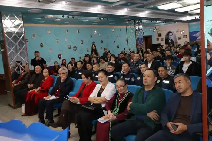 Литературно-музыкальный вечер в Национальной академической библиотеке РК: 95-летие Мукагали Макатаева Актобе