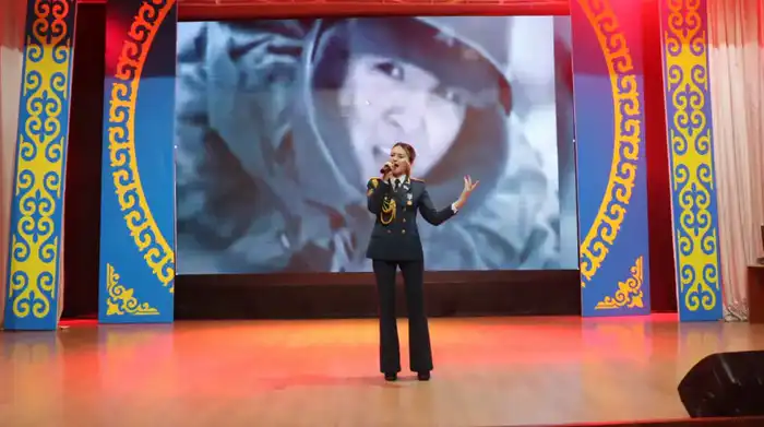 Министерство обороны проводит в южных регионах акцию «Біртұтас ел – біртұтас жер» для допризывной молодежи (6)