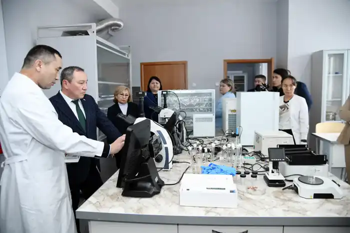 В УНИВЕРСИТЕТЕ АБАЯ ОТКРЫЛИ ШЕСТЬ СОВРЕМЕННЫХ ЛАБОРАТОРИЙ (6)