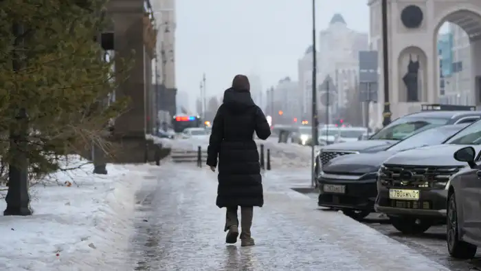 В Астане предложили изменить подход к уборке снега и наледи в общественных местах: депутат выступил за сохранение части зимнего пейзажа Актобе