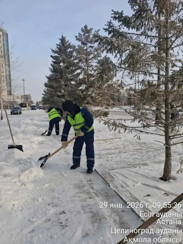 Акимат Астаны призывает жителей соблюдать безопасность на дорогах в условиях снегопадов Актобе