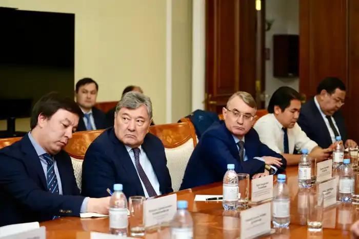 Обсуждение реформ в ТЭК: эксперты и министр энергетики нацелены на улучшение инвестиционного климата Актобе
