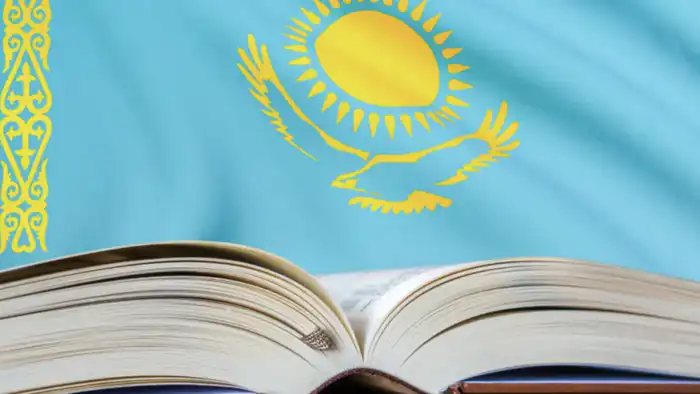 Переход на 1 июля: Казахстан готовится к изменениям в праздновании Дня Конституции и их последствиям для общества Актобе