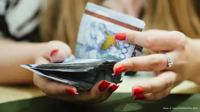 Правительство Казахстана анонсировало рост зарплат и разработку мер для повышения доходов населения на расширенном заседании Актобе