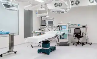 Операция по извлечению волос из желудка 15-летней девочки в Туркестане: вопросы о здоровье подростков и пищевых привычках