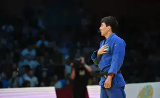 Аман Бақытжан завоевал бронзовую медаль на турнире в Париже, обойдя кубинца Джонатана Чарона