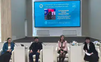 Атырау: молодежь встретилась с депутатами маслихата