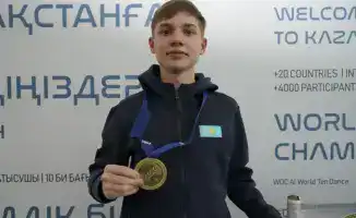 Спортсмены вернулись с чемпионата мира по шорт-треку: Богдан Вехов установил мировой рекорд и завоевал бронзу, Нурия Алпысбай также награждена