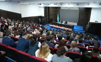 Преобразование государственной службы в Казахстане: опыт борьбы с коррупцией и улучшения качества услуг