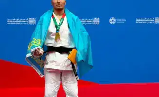 Победа учителя физкультуры из Астаны на международном чемпионате по дзюдо как пример успеха в спорте