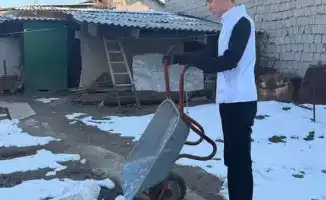 В Туркестане помогают одиноким пожилым людям