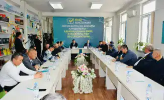 Круглый стол о новой Конституции в Сарыагаше обсуждение верховенства права и местного самоуправления