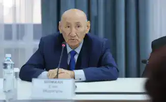 Ербол Карашукеев обсудил новую Конституцию Казахстана с представителями творческой интеллигенции
