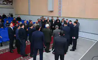 Встреча акима области с жителями села Жантикей: обсуждение местных проблем и развитие инфраструктуры