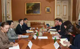 Казахстан Франция стратегическое партнёрство политические консультации