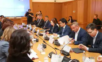 Страховой рынок Казахстана: новые мосты к уверенности!