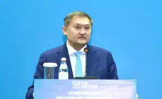 лекция министра науки о новых технологиях и экономическом росте для студентов Таразского университета