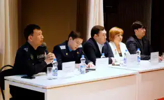 «Закон и порядок»: в Астане старшеклассников научили избегать ловушек на пути к взрослой жизни