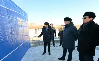 Глава региона акцентирует внимание на завершении международных строительных проектов в Абайском районе