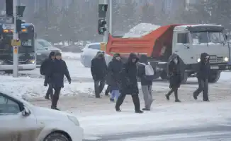 В Астане 5 февраля прошёл сильный дождь, а уже сегодня утром город накрыло обильным снегом при температуре около 0 градусов.