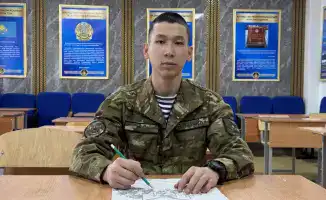 Служба и творчество: как матрос морской пехоты через искусство сохраняет память о героях Казахстана